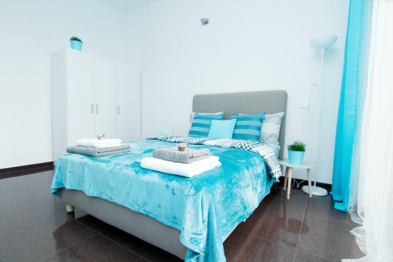 Blue River - Walonska 7 - Apartment With Garden ヴロツワフ エクステリア 写真
